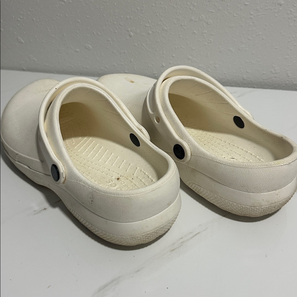 Crocs Comfort - Picture 2 of 4